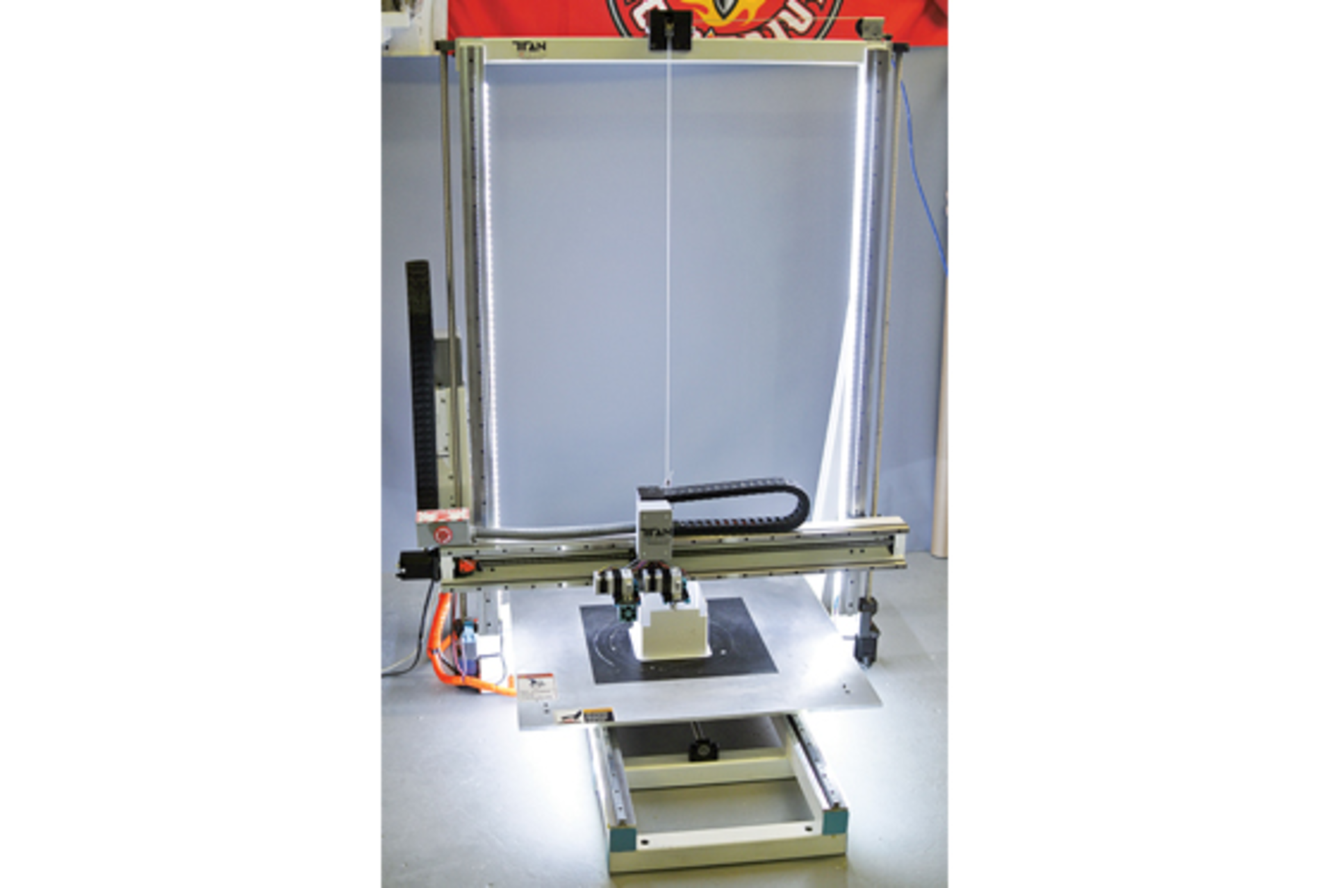 Titanatlas560x373box