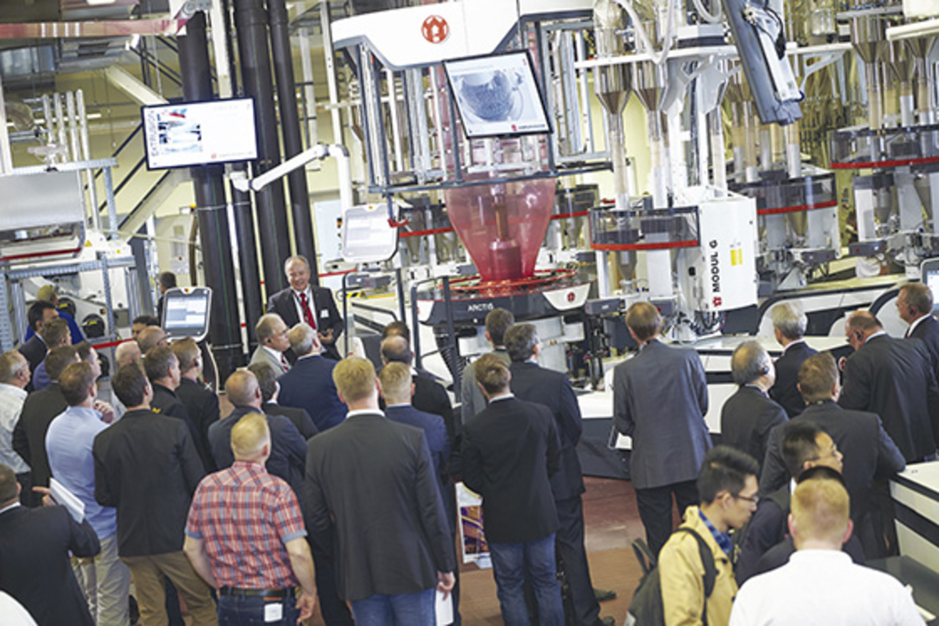 Windm&Atilde;&para;ller & H&Atilde;&para;lscher premiered the new Turboclean rapid purging changeover system for its Varex II line at its in-house expo in June.