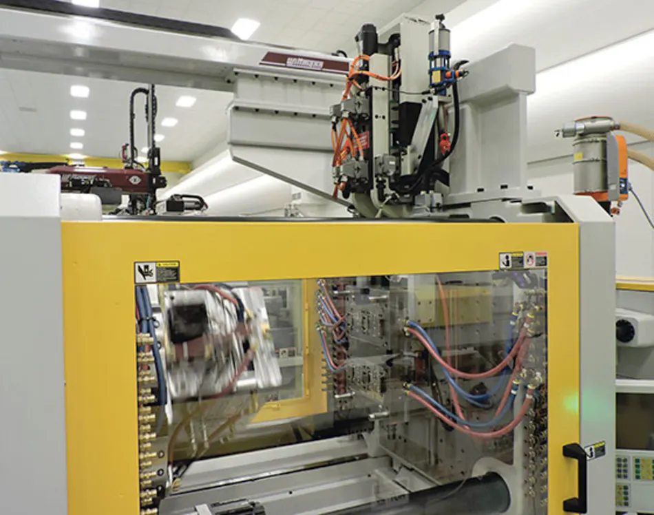 Mountvbase Injection Machine Add-on co-injection gear minimizes multimaterial molding costs ...