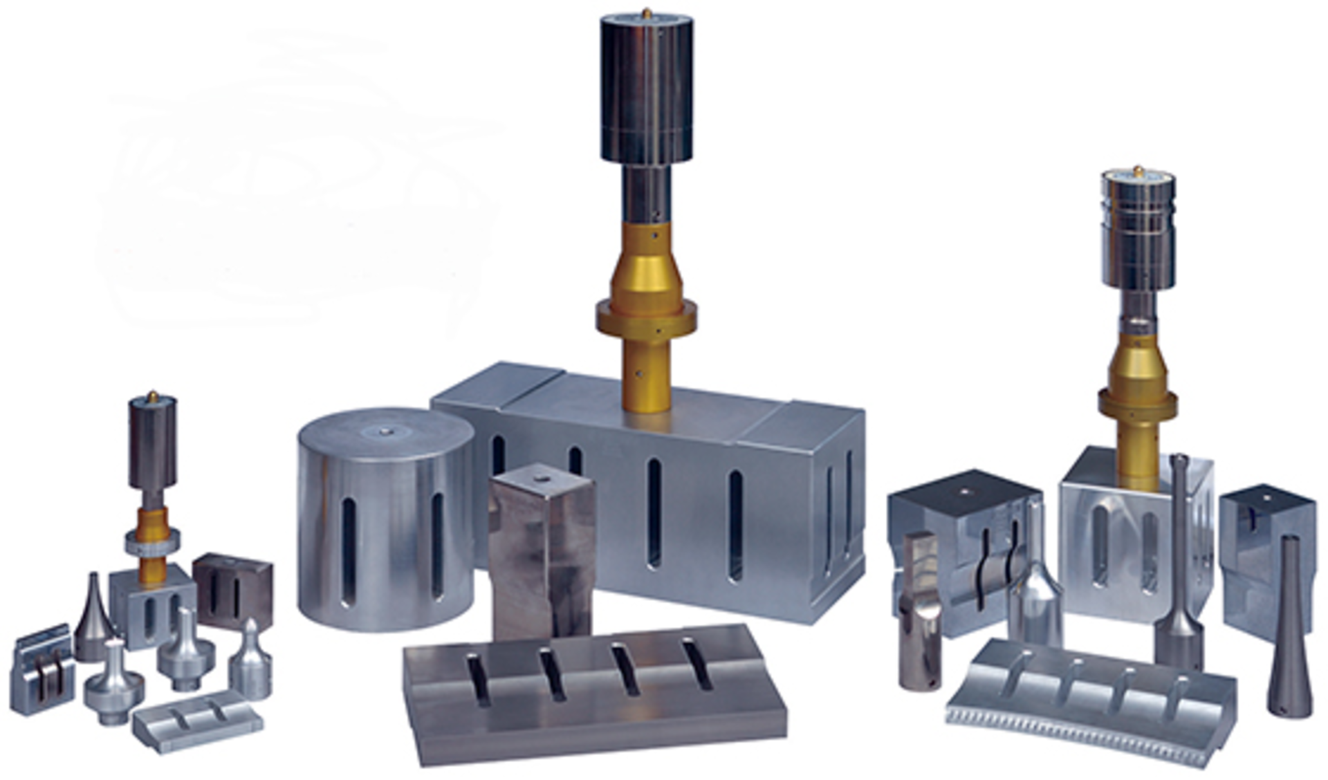Sonics&acirc;&euro;&trade; horns and fixtures for its ultrasonic welders