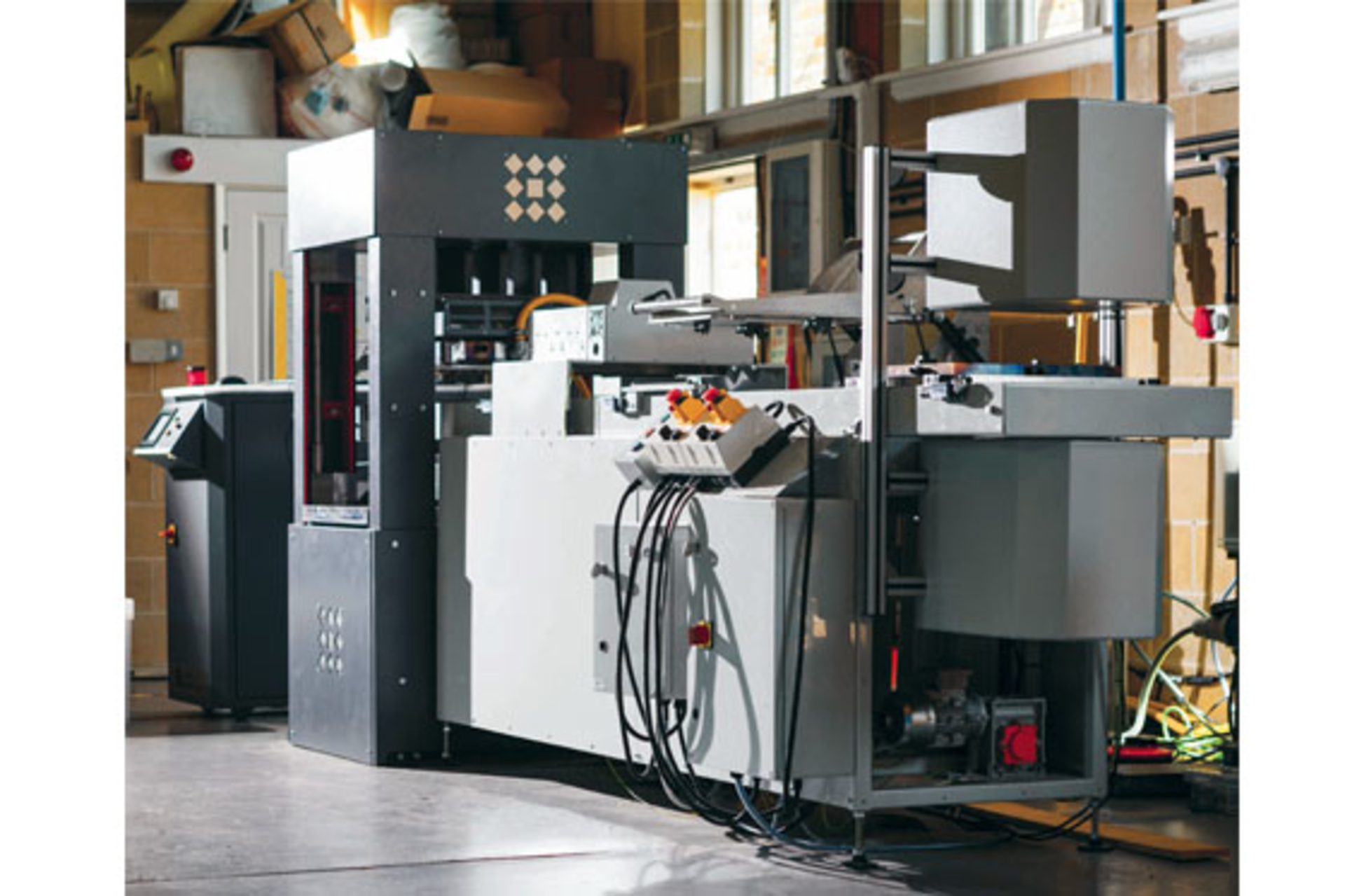 Compression Molding Ptfs 560x373