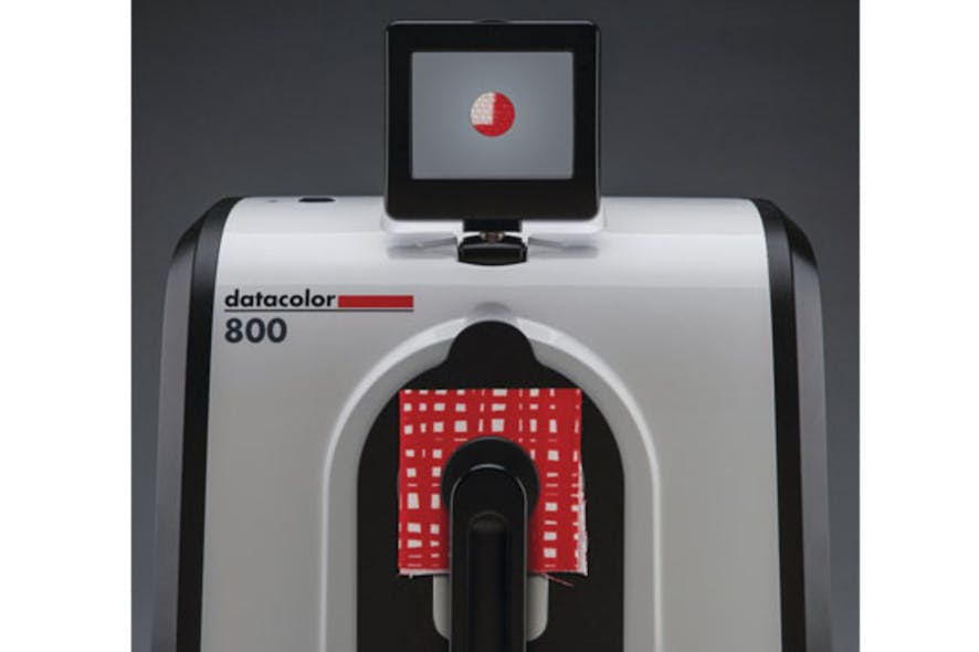 Spectrophotometer measures in real time Plastics Machinery