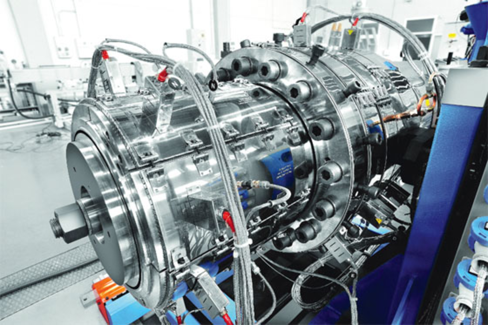 Amut Pipe 1 560x373 Box