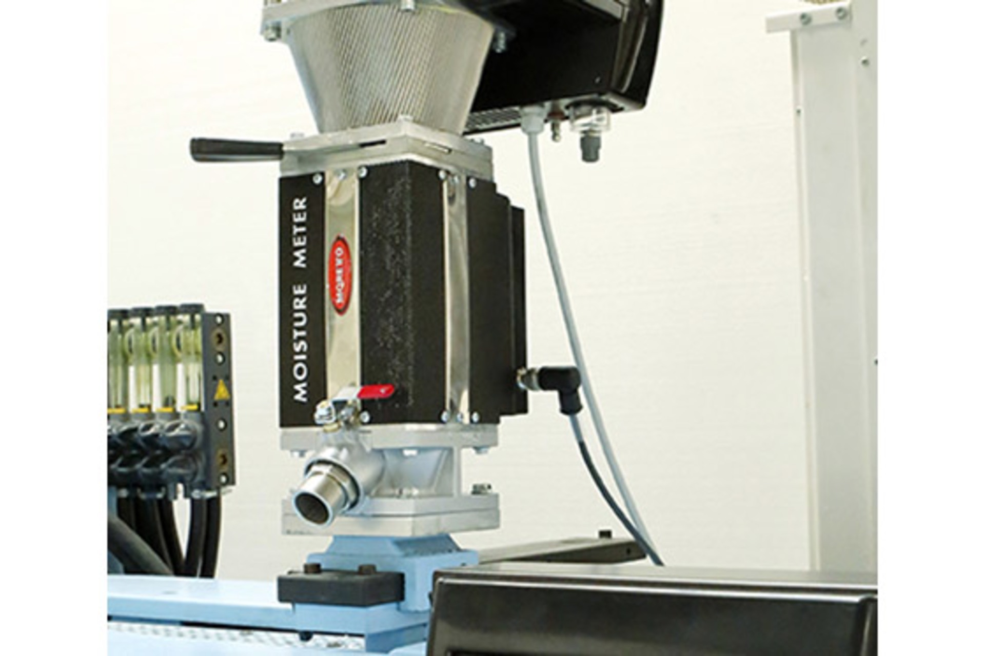 Moisture Meter gains optional accessories Plastics Machinery & Manufacturing