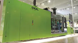 An Engel duo 5160/1000 injection molding machine demonstrates the DecoJect process.