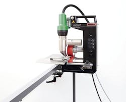 The Hemtek ST can weld hems from corner to corner. The Hemtek ST can weld hems from corner to corner.