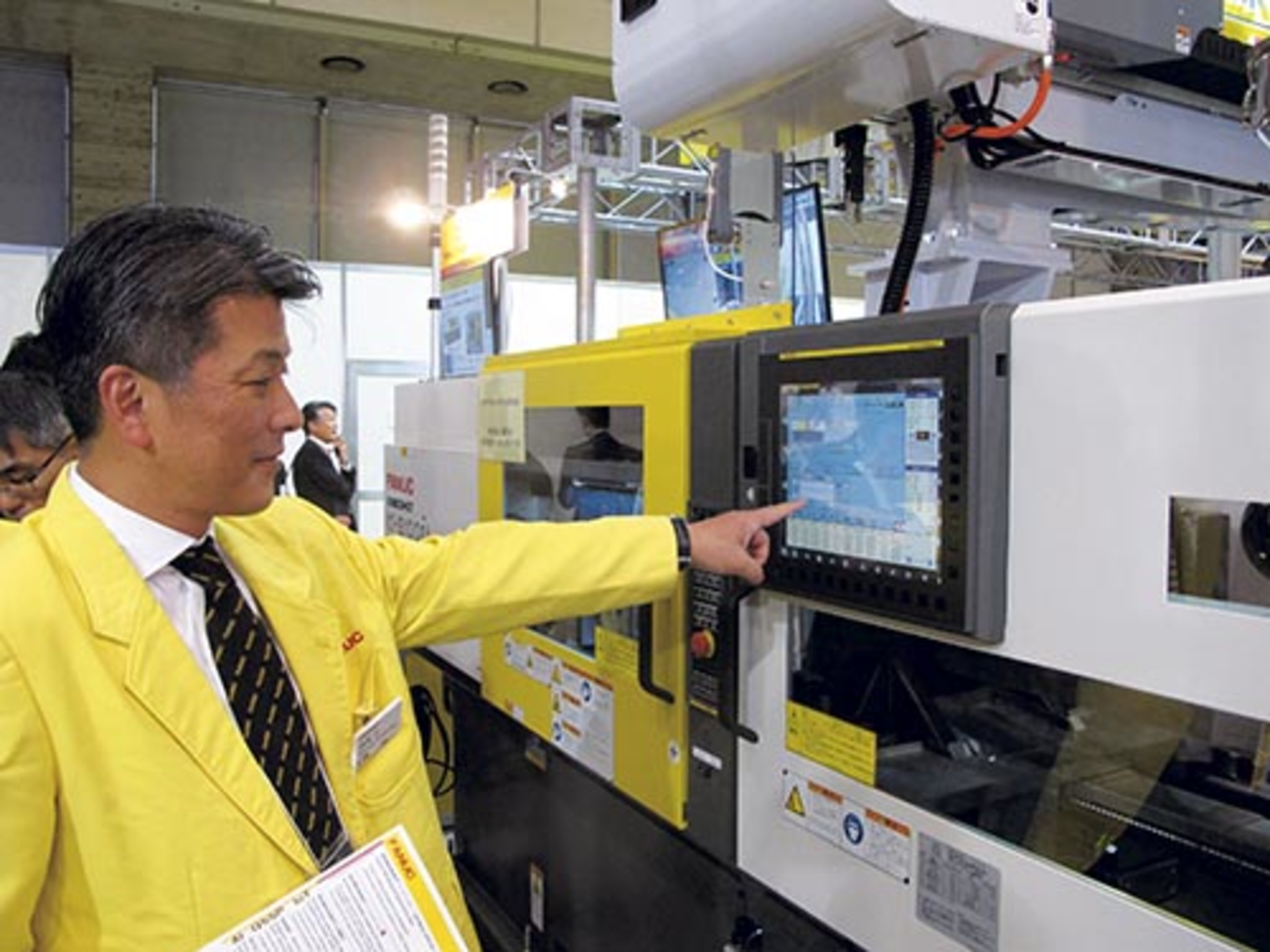 Monitoring software called AI Backflow provides wear status of the check ring in Fanuc injection molding machines.