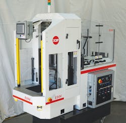 The X2F injection molding machine has an extruder screw and barrel that are electrically heated internally. The X2F injection molding machine has an extruder screw and barrel that are electrically heated internally.