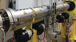 The KHS90EE-39D high-speed extruder