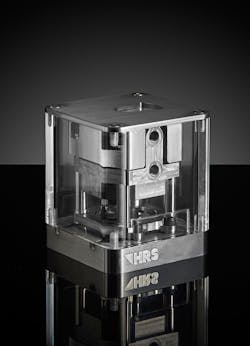 The HRScool system minimizes heat transfer from the tool plate to the cylinder. The HRScool system minimizes heat transfer from the tool plate to the cylinder.