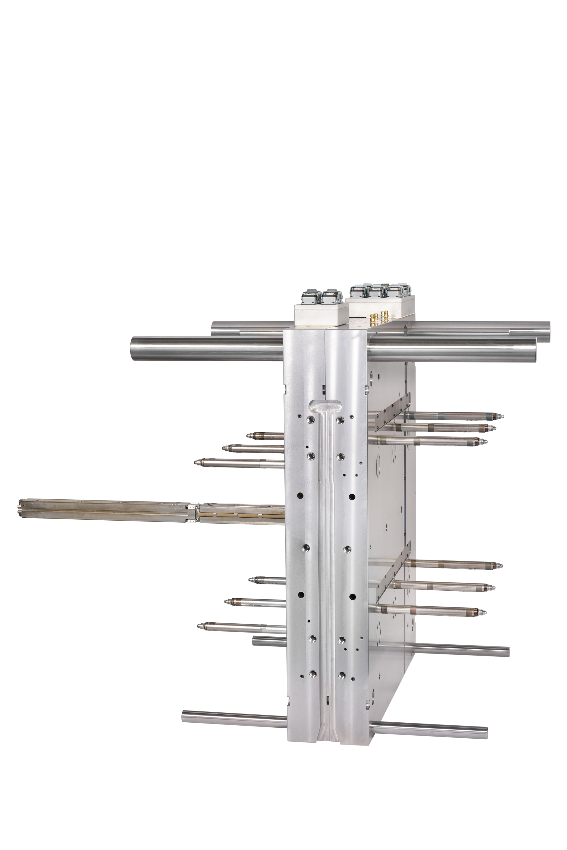 New nozzle sizes are now available for use with the ThinPak hot-runner system, widening its capabilities.