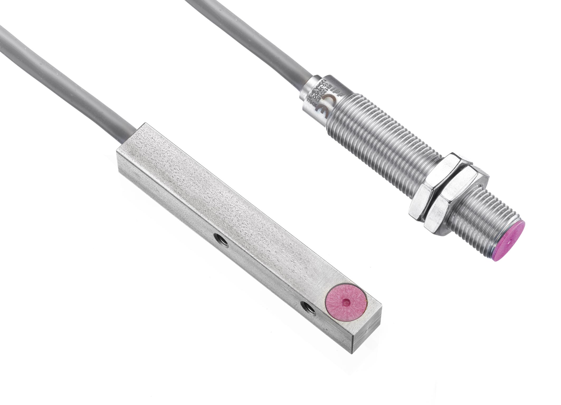 Hasco's Z1476 proximity switch (left) and Z1472 proximity switch are designed for shock- and vibration-resistance, and are suited for use in high temperatures.