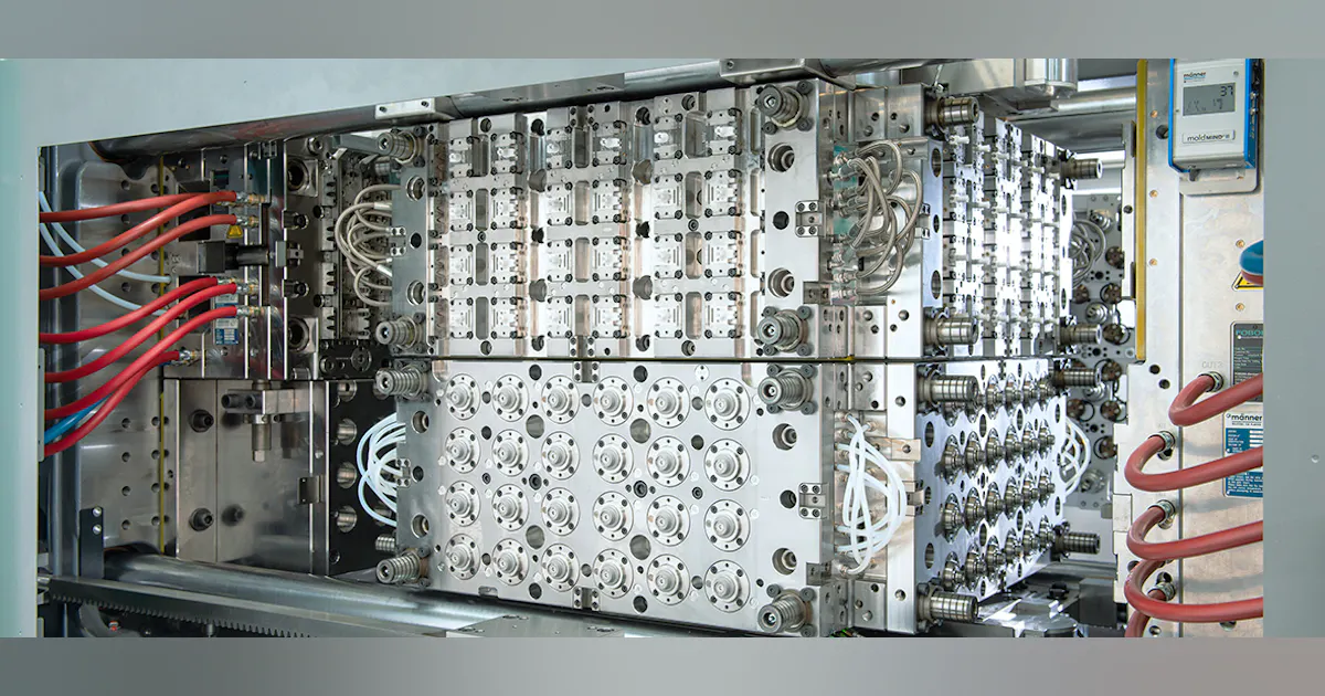 Rotating cube mold speeds cycle times | Plastics Machinery Manufacturing