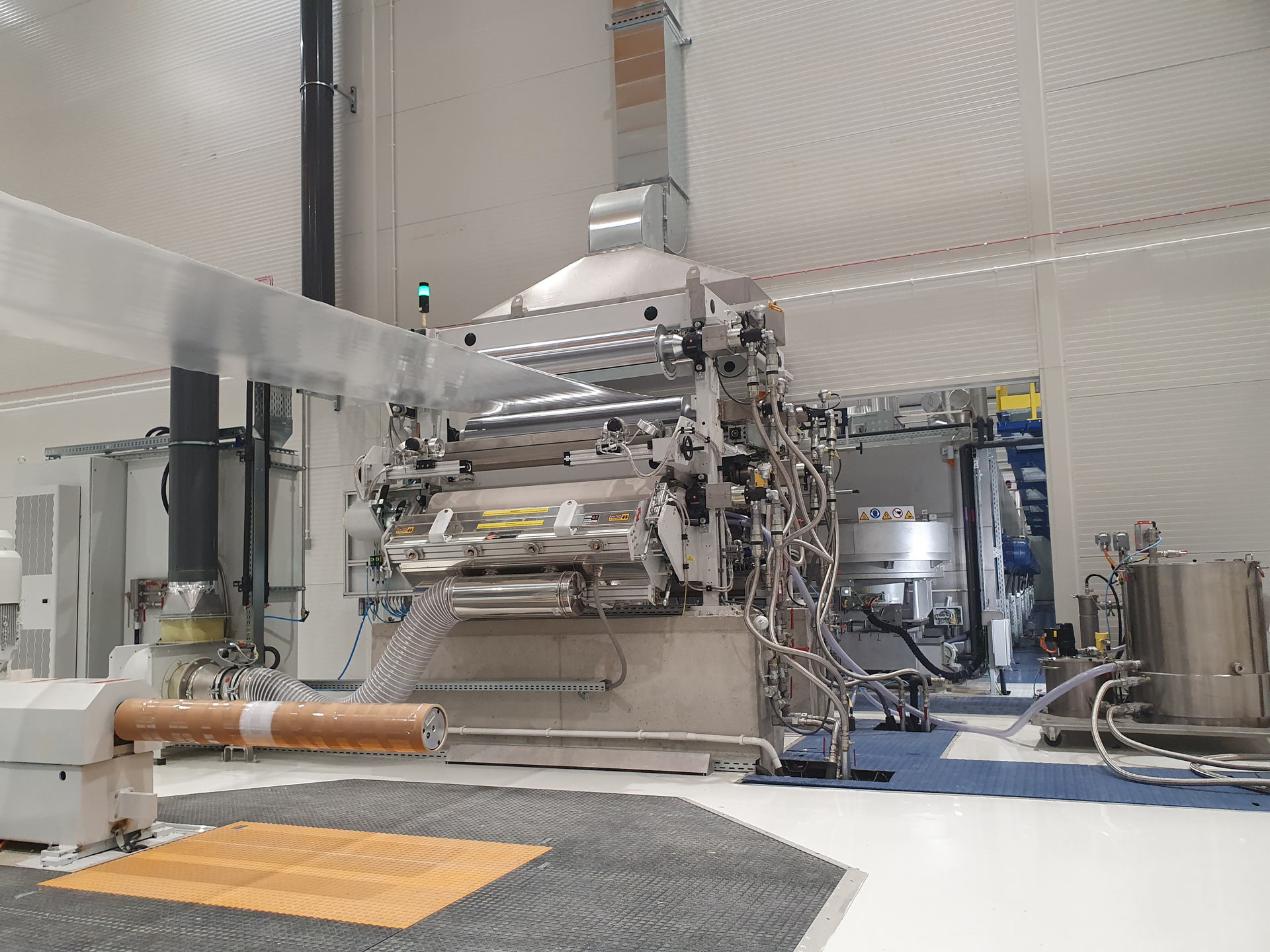 Brueckner has added in-line coating technology to its biaxially oriented film stretching lines.