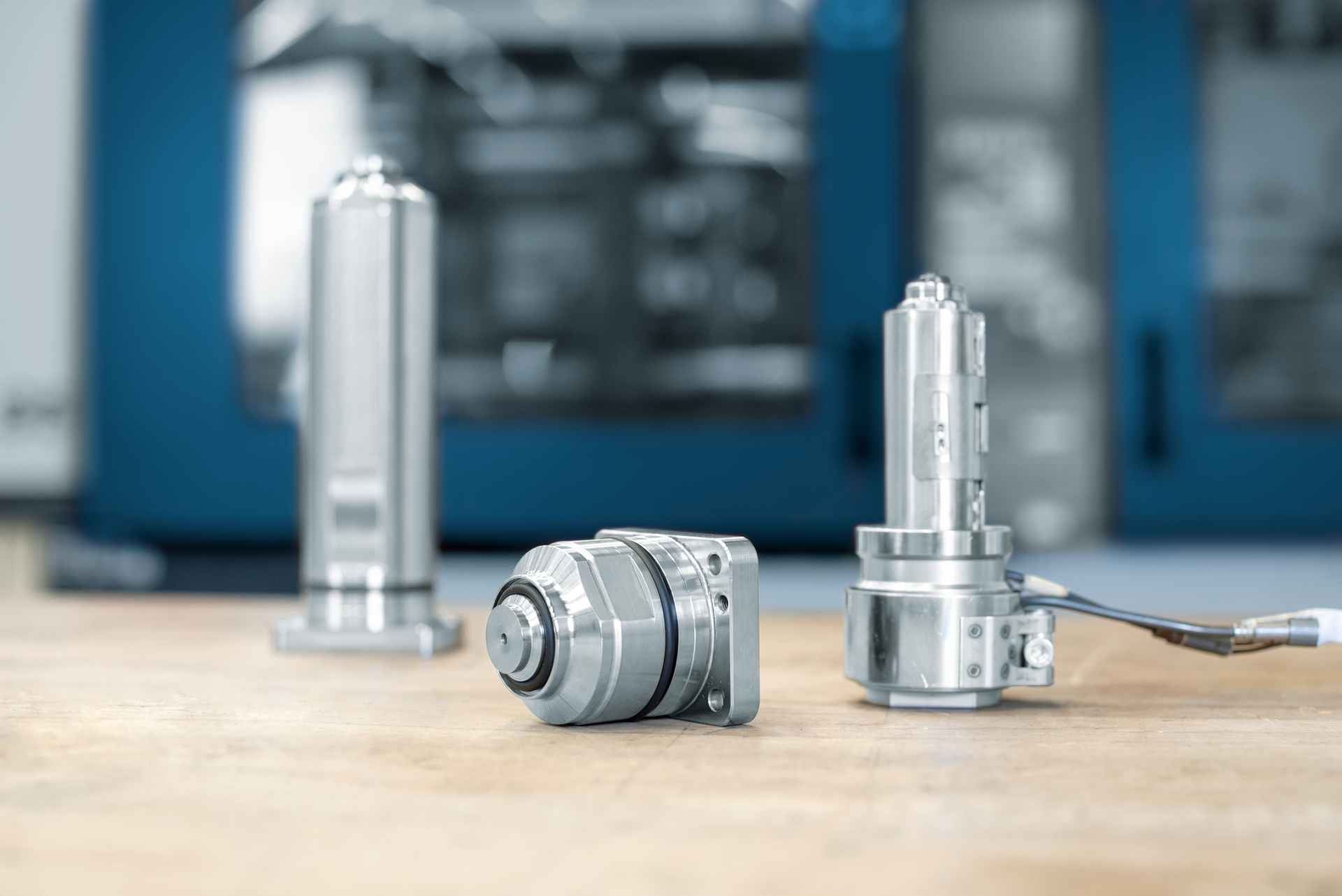 Meusburger can customize the lengths of the antechamber bushes.