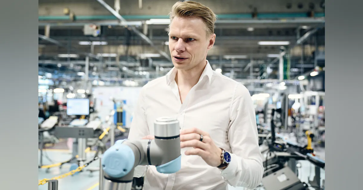 Crunch Manufacturing Processors turn to robots to alleviate labor crunch | Plastics ...