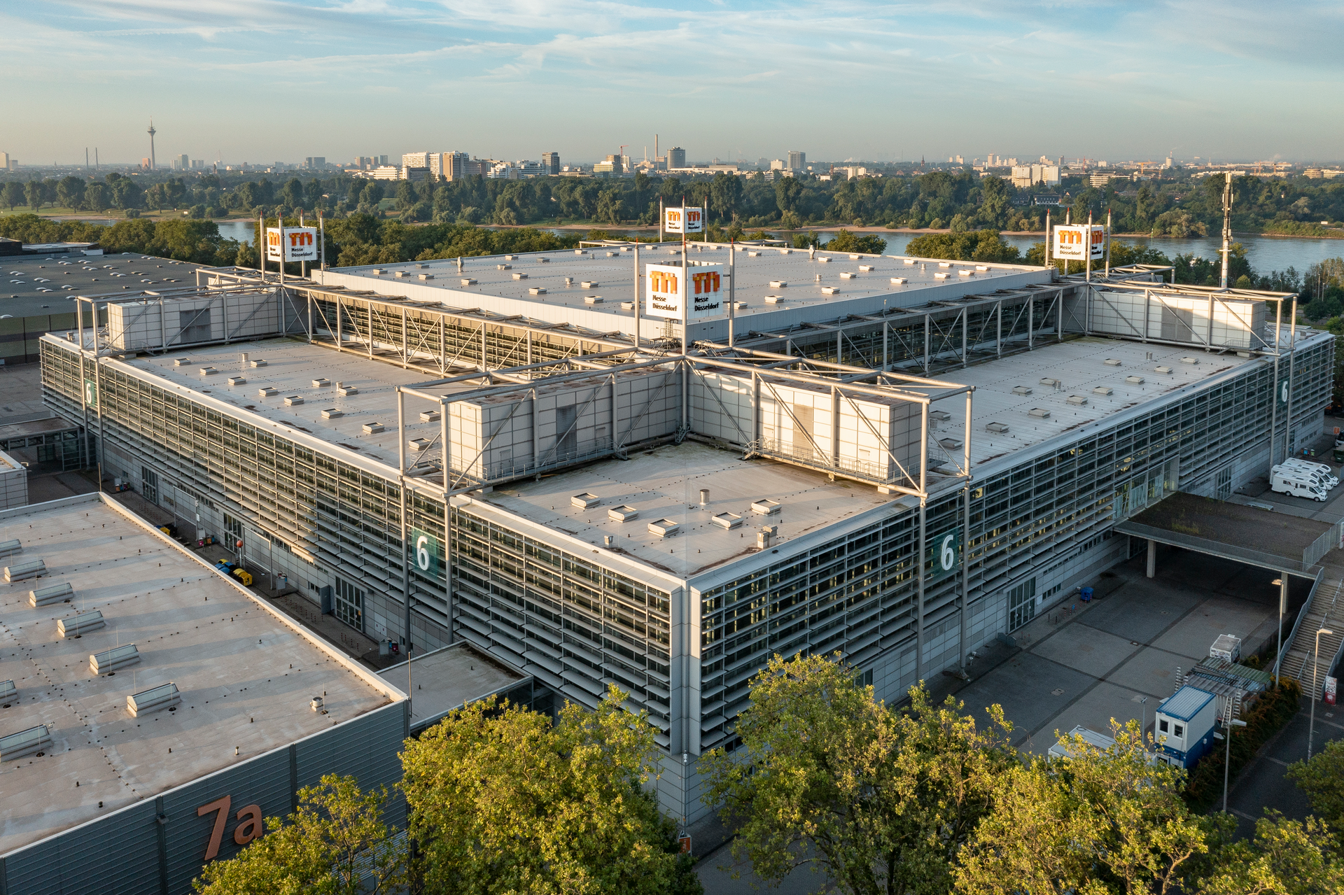 Hall 6 on the Messe D&uuml;sseldorf fairgrounds is hosting refugees from Ukraine.