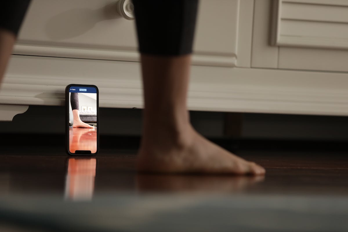 Visitors to inStryde&apos;s website use the company&apos;s proprietary software to submit photos of their feet and gait that the company uses to produce orthotics.