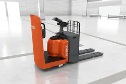 Toyota Material Handling's Side Entry End Rider is comfortable and ergonomic. Toyota Material Handling's Side Entry End Rider is comfortable and ergonomic.
