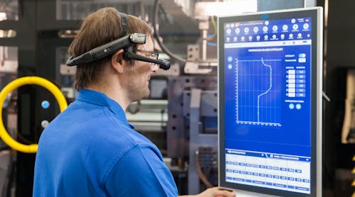 Bekum offers online workshops, available through smart glasses, to its customers.