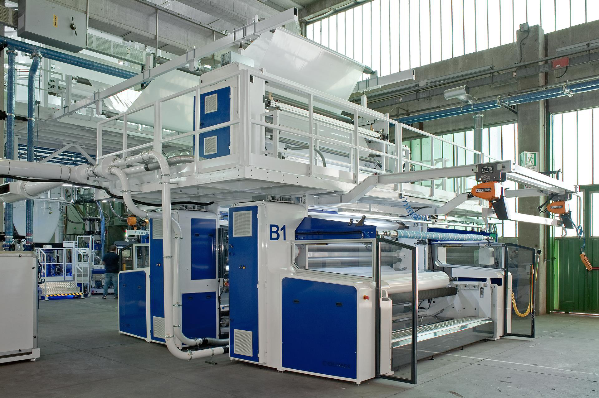Colines' new Polyblown 5-Layer POD line can process post-consumer recycled (PCR) resins into five-layer films.