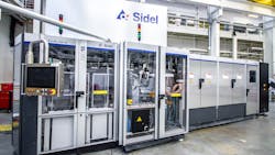 Sidel’s new EvoBlow XL blow molder can produce PET containers with up to 10 liters of capacity, suitable for water, edible oil and food. Sidel’s new EvoBlow XL blow molder can produce PET containers with up to 10 liters of capacity, suitable for water, edible oil and food.