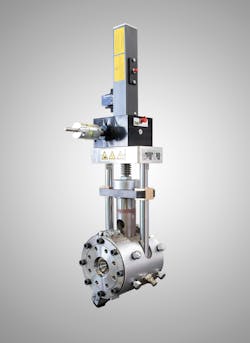 W. Müller's WM-030 screen changers can be installed in vertically oriented extruders for blow molding. W. Müller's WM-030 screen changers can be installed in vertically oriented extruders for blow molding.
