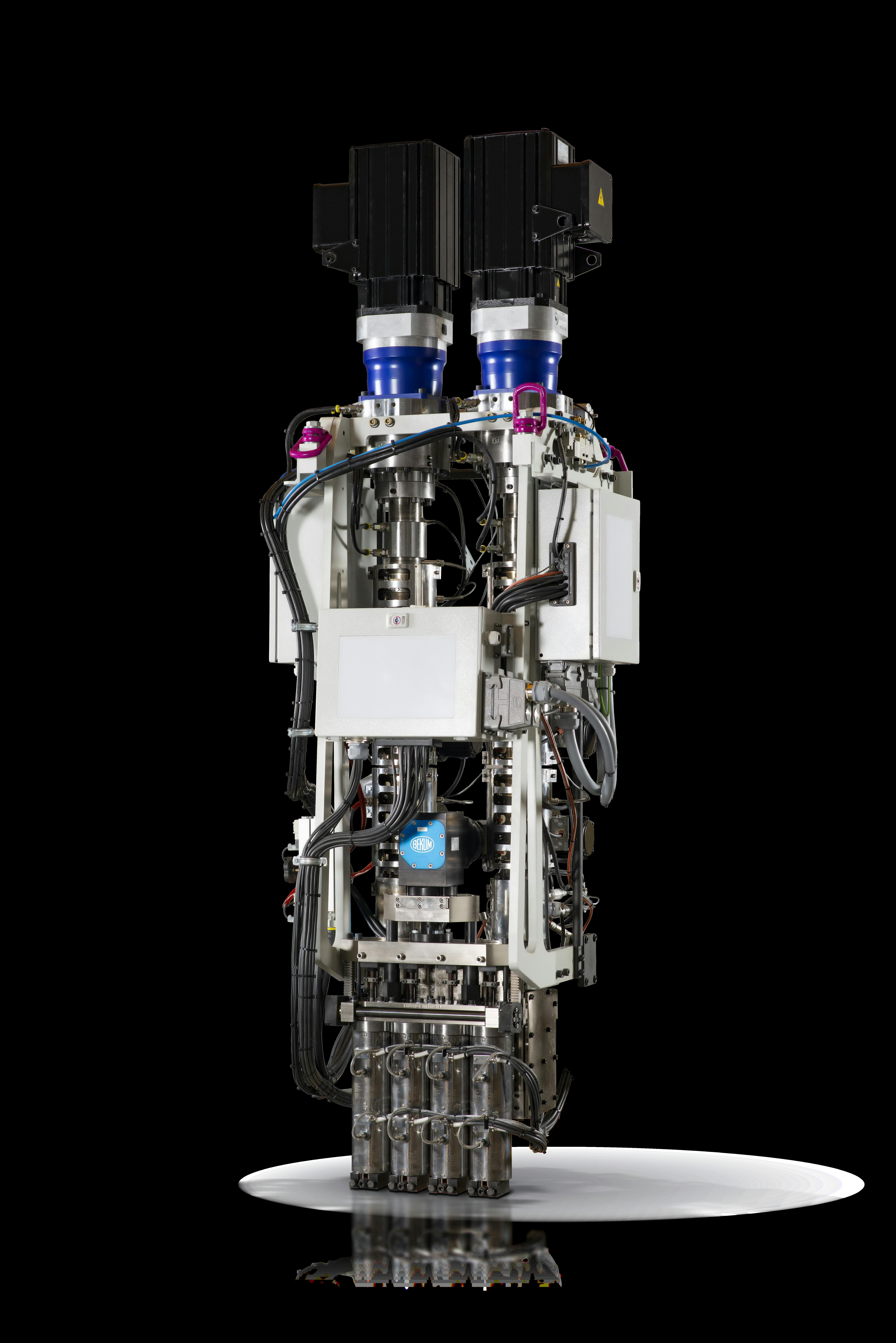 Bekum's tri-extrusion units enable production of parts with an inner PCR layer.