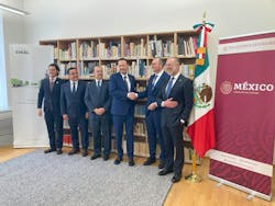 Engel Group CPO Gerhard Stangl, second from right, shakes hands with Mauricio Kuri Gonz&aacute;lez, the governor of Queretaro, third from right. Other representatives of the government took part at the joint investment announcement at the Mexican Embassy in Vienna.