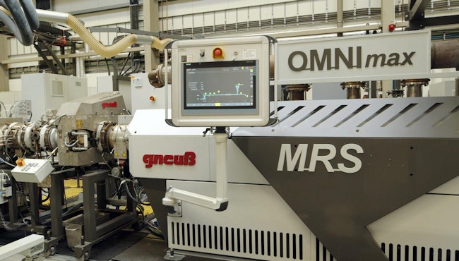 Automatic cleaning helps extend the life of vacuum systems on Gneuss extruders, like this OmniMax.