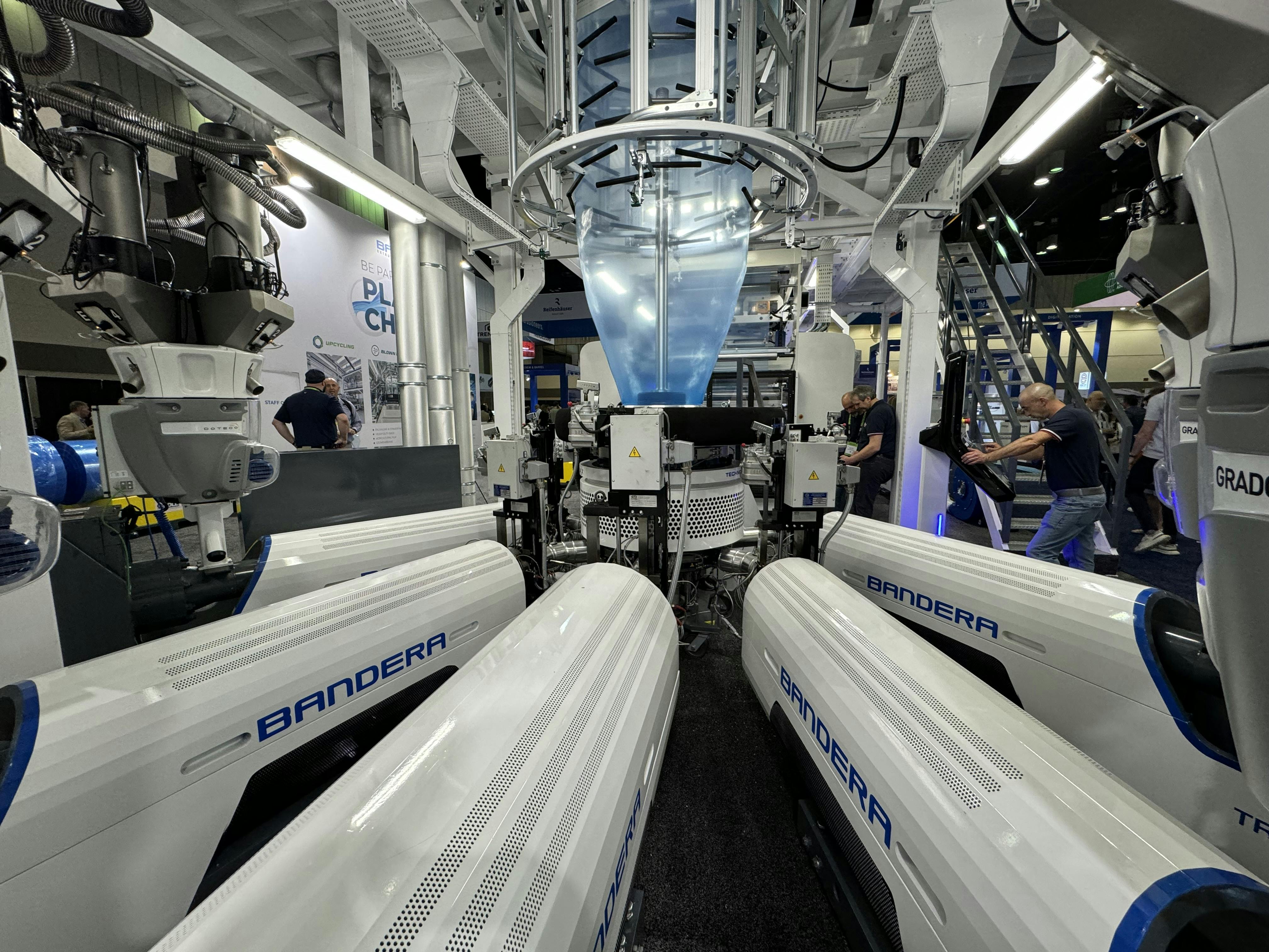 Bandera demonstrated its Techno Flex PO5 blown film line at NPE2024.