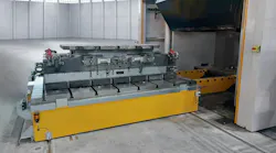 Roemheld's RWS table safely transports heavy molds and dies.