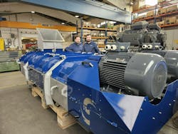 Lindner's Twister Duo is the only two-rotor friction washer available. Lindner's Twister Duo is the only two-rotor friction washer available.