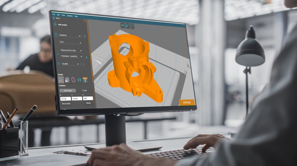 A computer screen running SlicEx software.