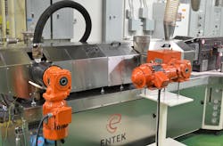 Entek showed its Vacuum Feed Technology at NPE2024. Entek showed its Vacuum Feed Technology at NPE2024.