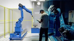 A digital twin can help manufacturers make their processes more efficient, for example by helping to optimize automation. A digital twin can help manufacturers make their processes more efficient, for example by helping to optimize automation.