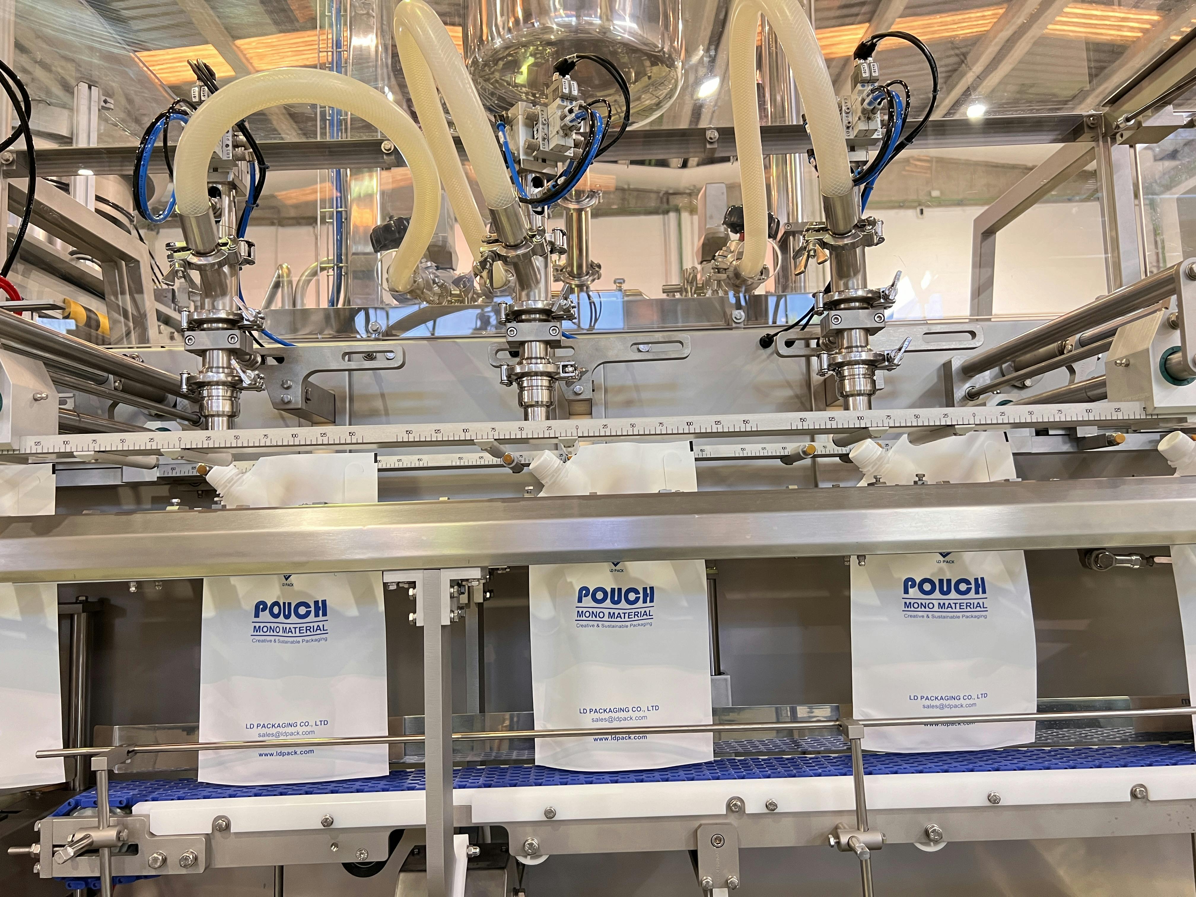 Effytec has developed a kit for its GP32 form-fill-seal machine so that it can produce a new, recyclable spouted pouch..