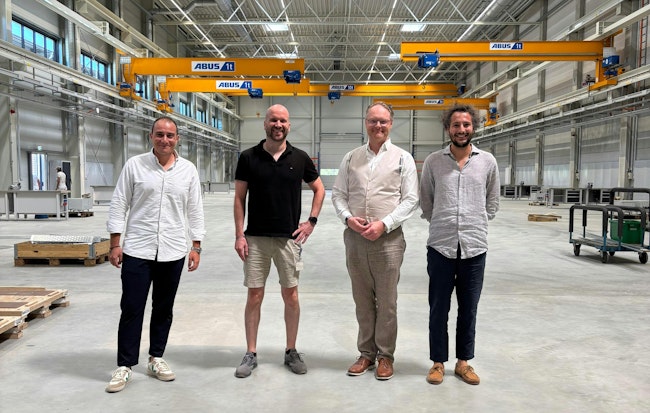 Caracol CEO Francesco De Stefano, Hans Weber managing directors Ludwig Weber and Markus Weber, and Caracol COO Paolo Cassis mark the acquisition of Hans Weber’s additive division by Caracol.