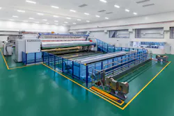 Brückner's Greenline for biaxially oriented film offers energy and material savings. Brückner's Greenline for biaxially oriented film offers energy and material savings.