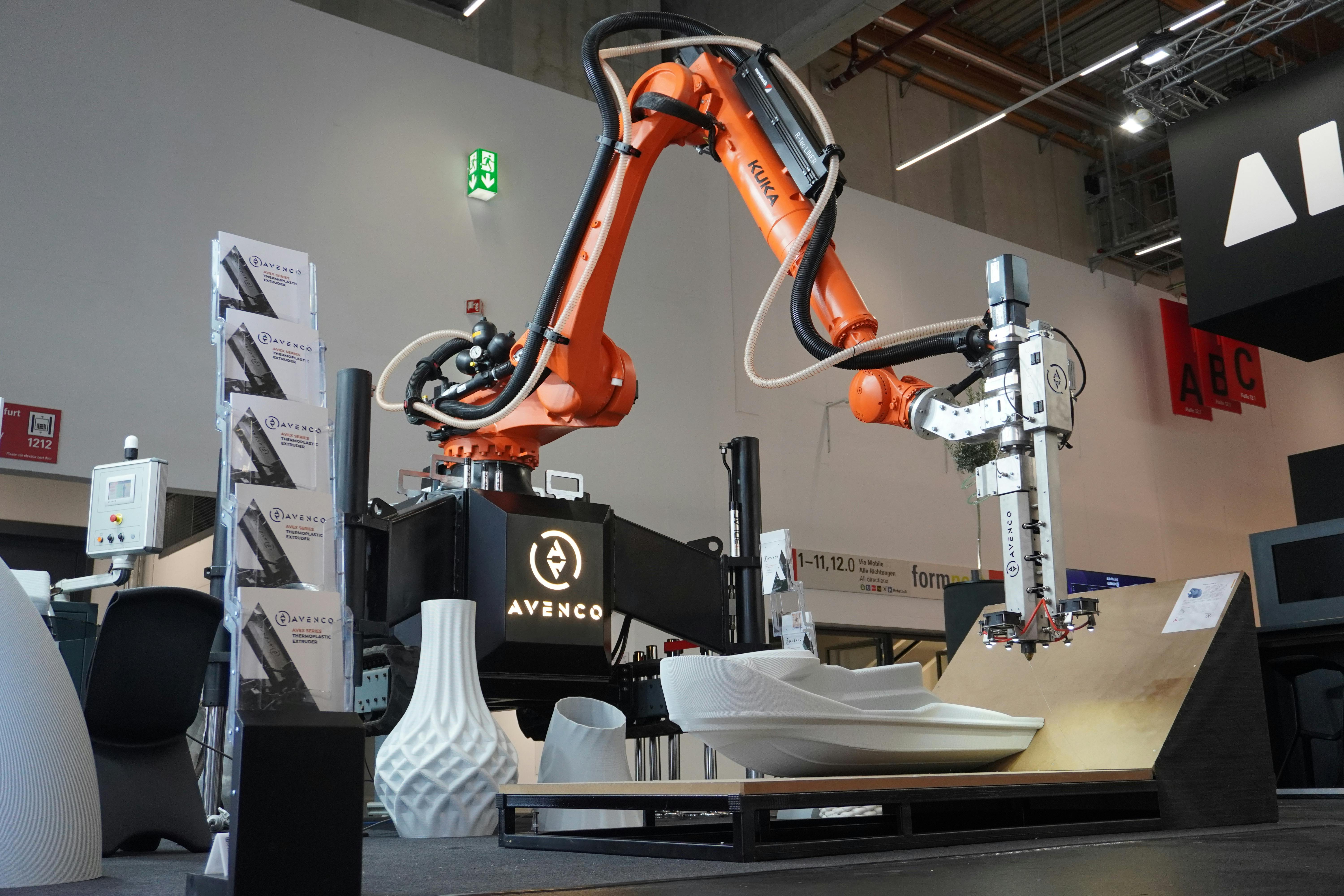 Avex large-format printers work with an industrial robot to build prototypes or low- to mid-volume large thermoplastic parts.