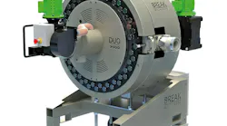 Break Machinery's Duo 7000 double-screen system has 1,089 square inches of filtration area and can handle up to 13.2 tons of material per hour.