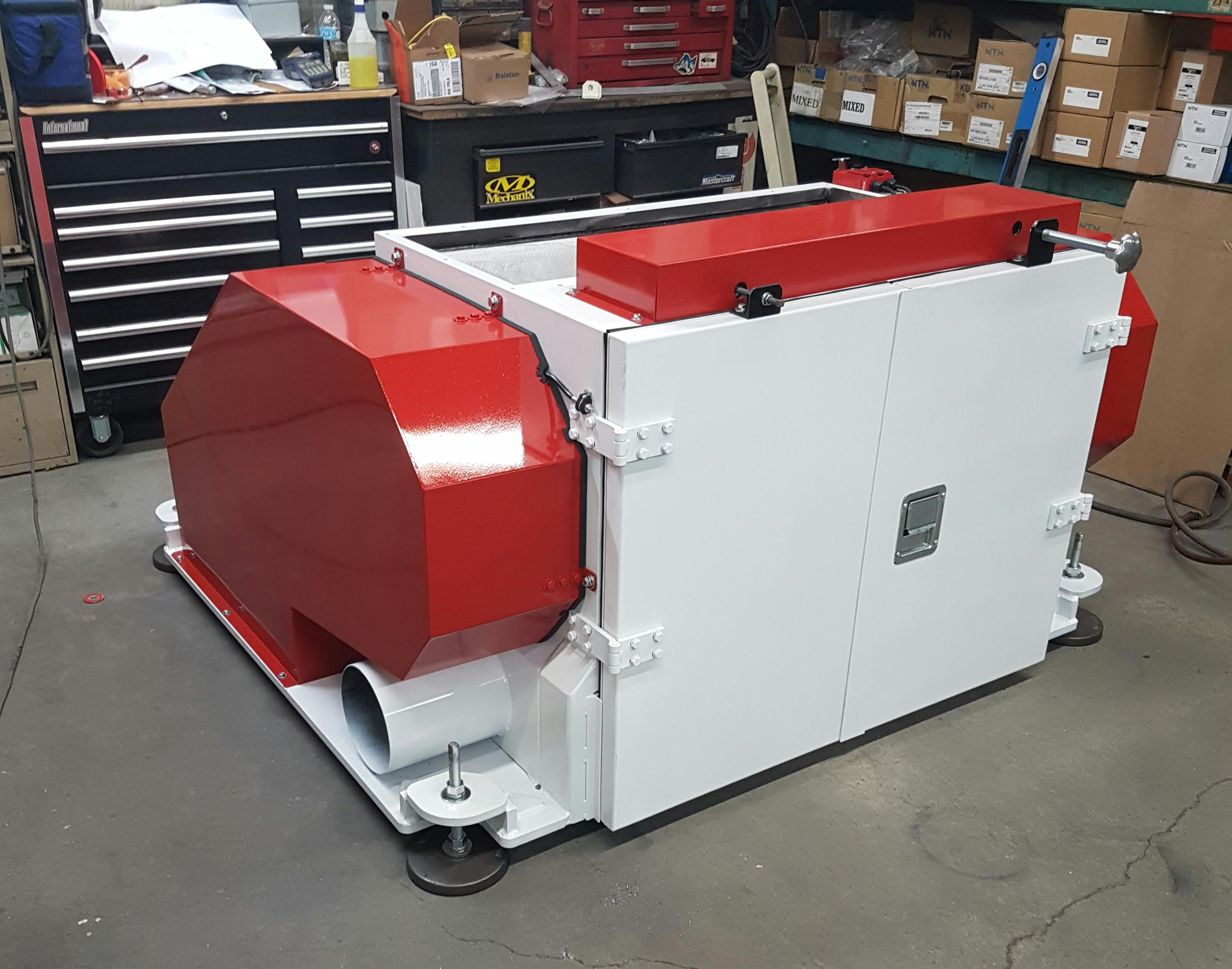 Rotogran's WO-2260-XHB Severe Duty Granulator is designed for under-shredder applications.